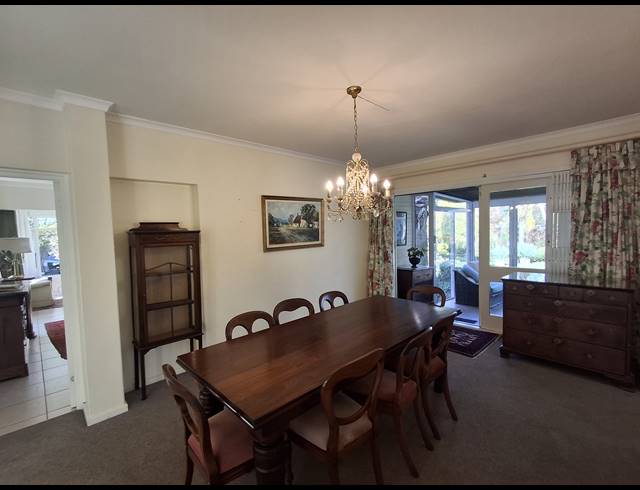 5 BEDROOM HOUSE FOR SALE IN GREENDALE